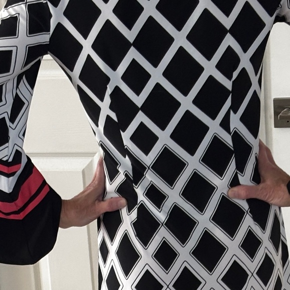 Enfocus Studio Shift Dress - Retro 60s Print Size 4 - Picture 4 of 9